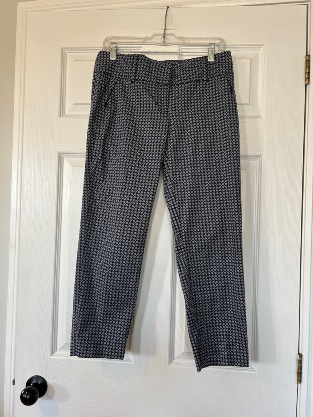 Ann Taylor Blue and White Geometric Cropped Pants